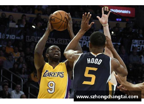 NBA精彩回放：湖人与火箭的第三场比赛全程解析
