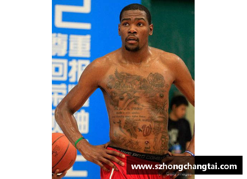 NBA球员半裸庆祝瞬间：展现完美肌肉与运动激情